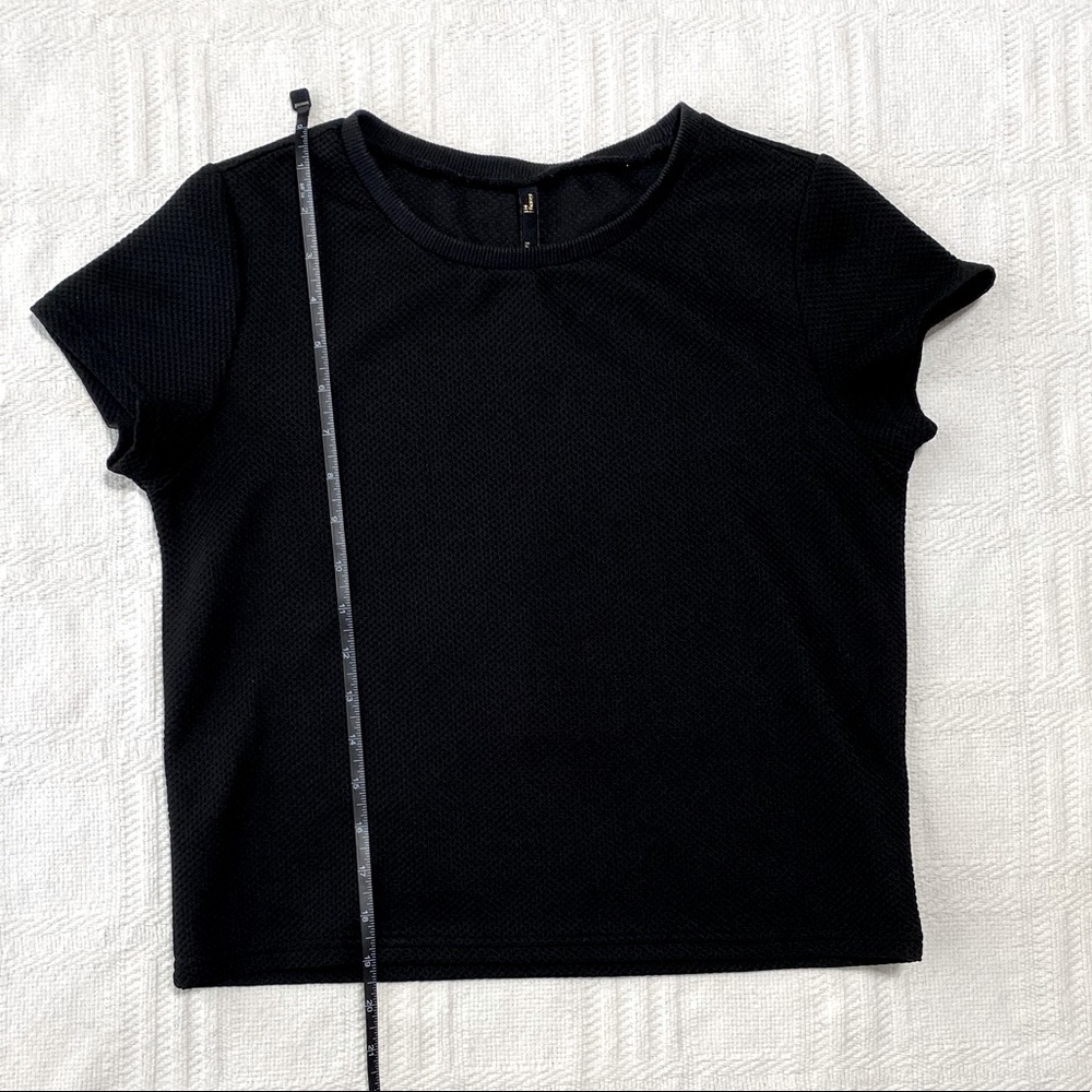 Waffle Structured Crop Top - Picture 4 of 4